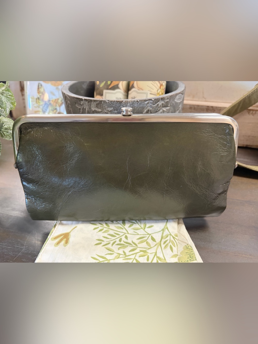HOBO Lauren Clutch-Wallet Deep Moss